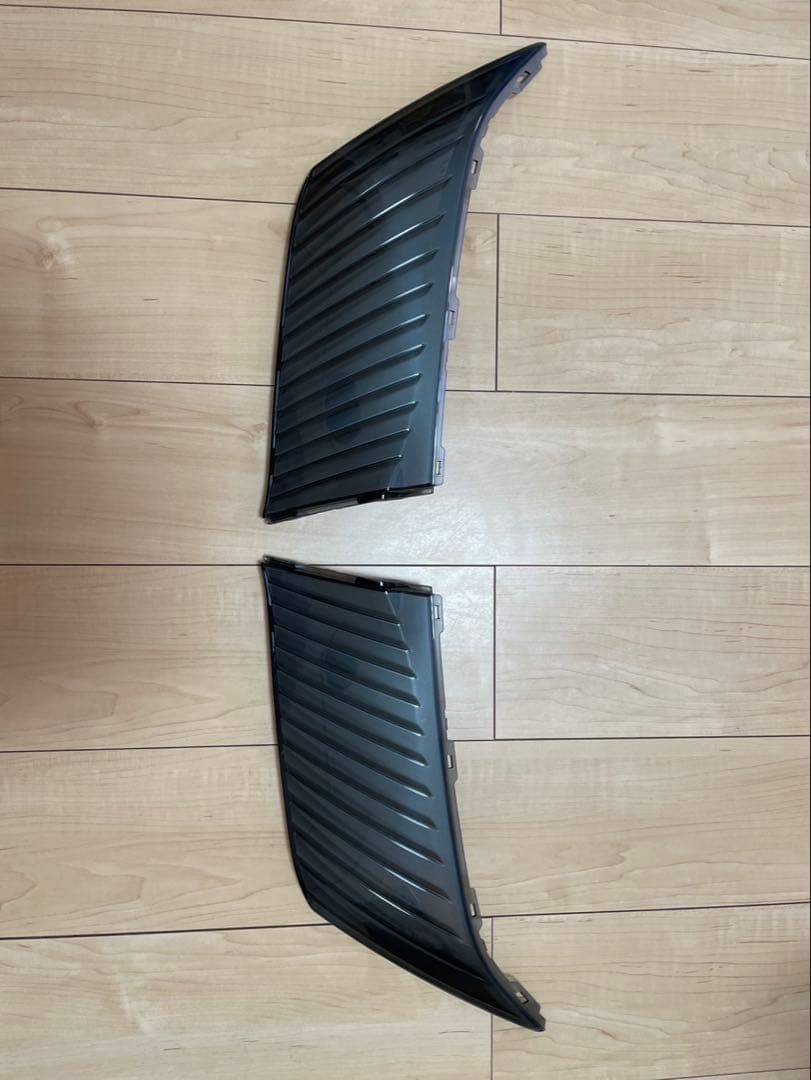 【新品未使用】ハリアー新車外し 60 ハリアー 後期 純正 フロントグリルカバー 緑化したグリルのリフレッシュに 60ハリアー後期純正グリル｜Yahoo