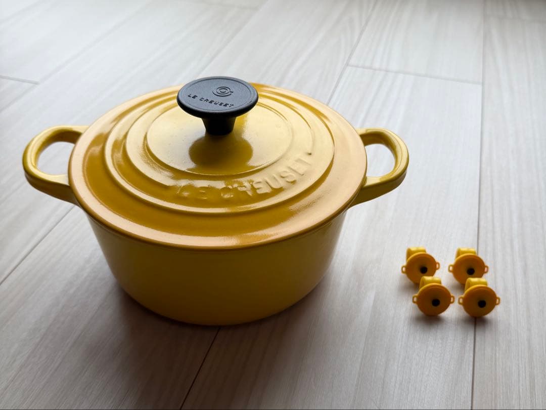 【美品】ルクルーゼ ココットロンド 16 鋳鉄 両手鍋 Amazon.co.jp: ル・クルーゼ(Le Creuset) 鋳物 ホーロー 鍋