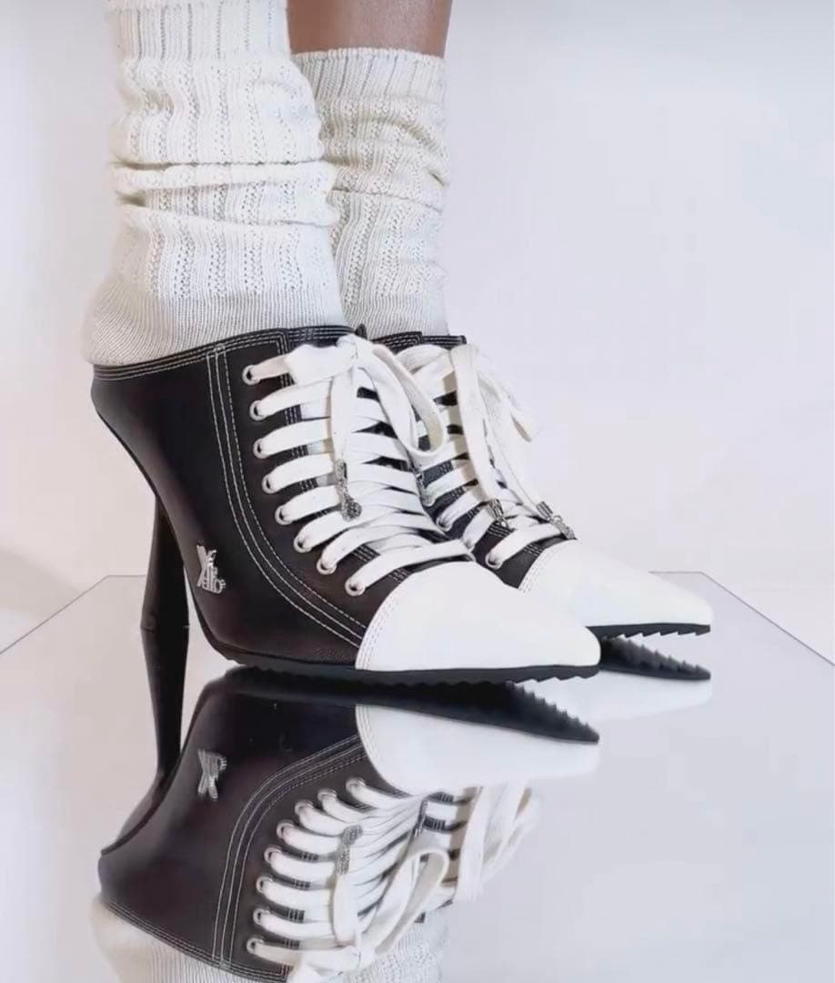 YELLO スニーカーミュールヒールブラックXL YELLO / JET BLACK SNEAKER MULES