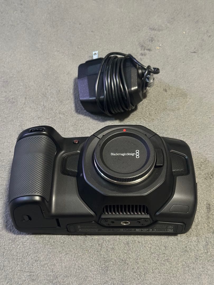 ビデオカメラ Blackmagic Pocket Cinema Camera 4K Blackmagic Pocket Cinema Camera 4K - LIGHT UP RENTAL