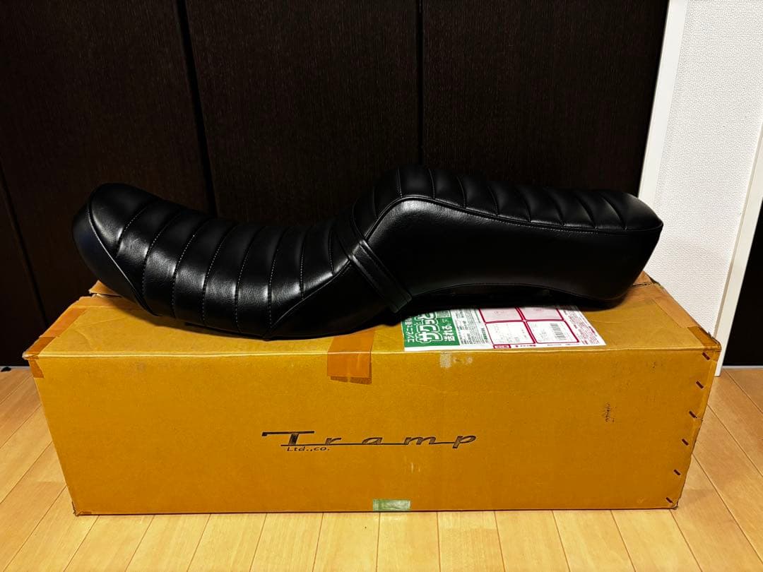 超美品TRAMP CYCLE トランプ キング＆クイーンシート スポーツスター 楽天市場】TRAMP CYCLE トランプサイクル / キング＆クイーンシート