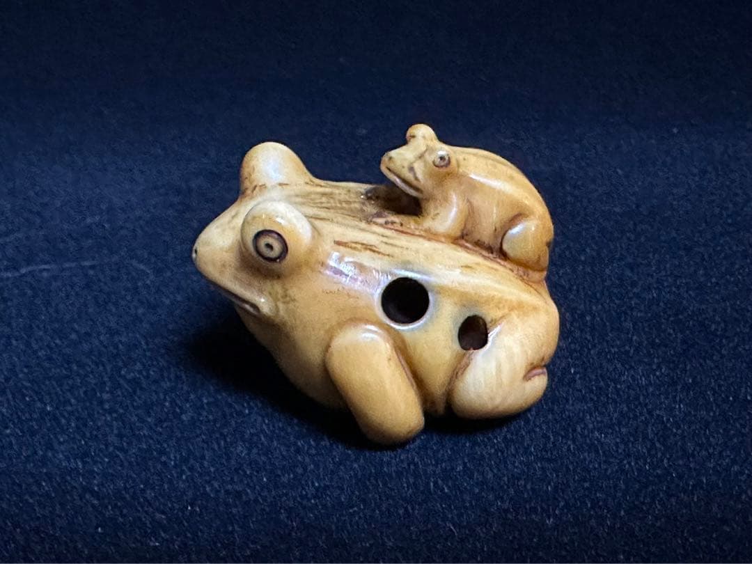 根付　アンティーク　象牙調　彫刻 細工 古美術品　 置物　細密細工　骨董 zougezaiku-01.jpg