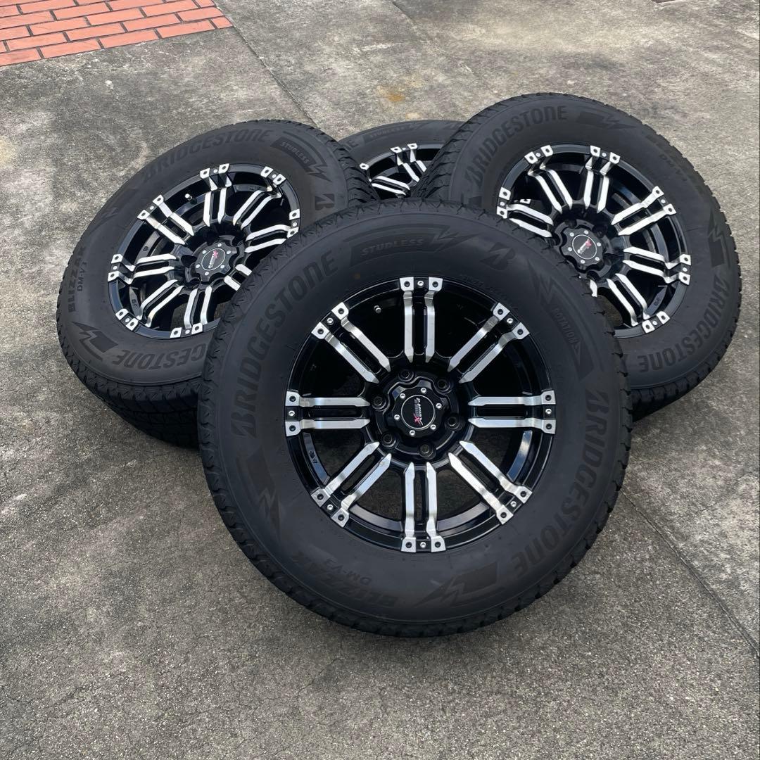 265/65/R17 ブリヂストン スタッドレス　17インチ ホイールセット