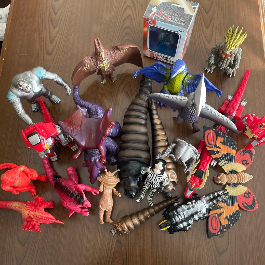 す*ん様 ウルトラマンシリーズ 怪獣フィギュアセット 数量限定】エクスプラスの大怪獣シリーズ「ゼットン 発光Ver.」と