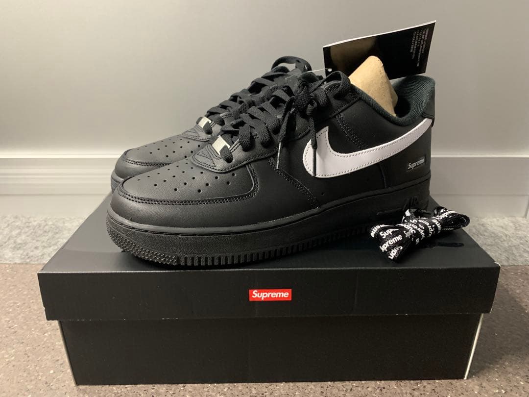Supreme Nike Air Force 1 ブラック　27 Nike Supreme X Air Force 1 Low Black – VIP Clothing Stores