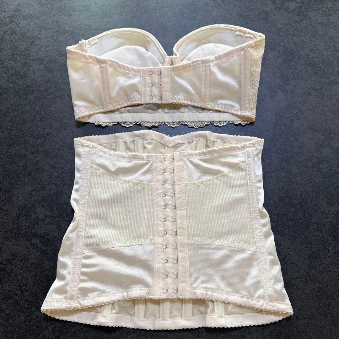 フォーシスアンドカンパニー D70 ブライダルインナー ウェディング