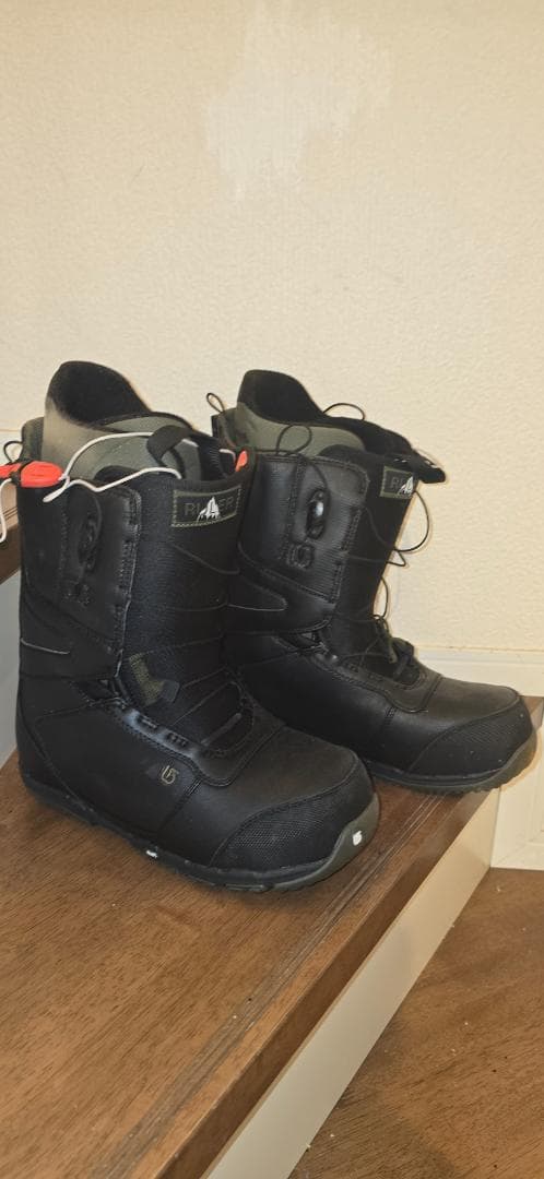 Burton Moto ブラック スノーボードブーツ Burton Moto Step On BOA Snowboard Package (Men's) - 2026 WINTER