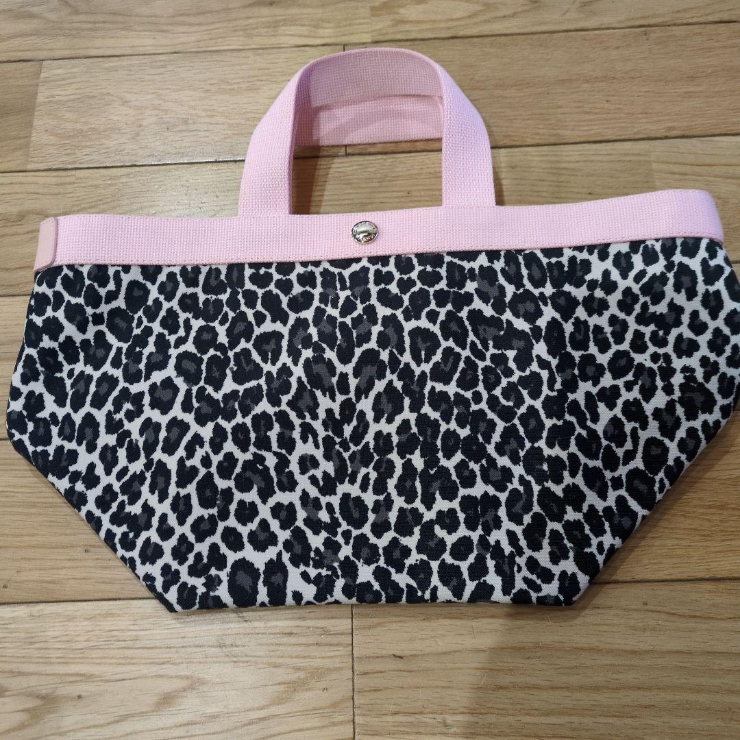 tonaエルベシャプリエ　707FD Mサイズ　パンサーブラン　ドラジェ エルベシャプリエ トートバッグ 707FD 限定カラー 舟形M パンサー