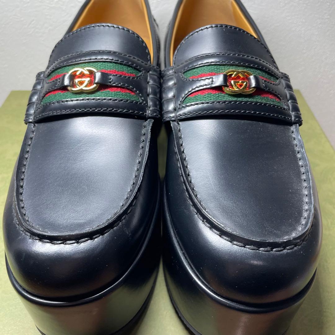 未使用級】GUCCI シェリーライン GG 厚底 ローファー ブラック - メルカリ