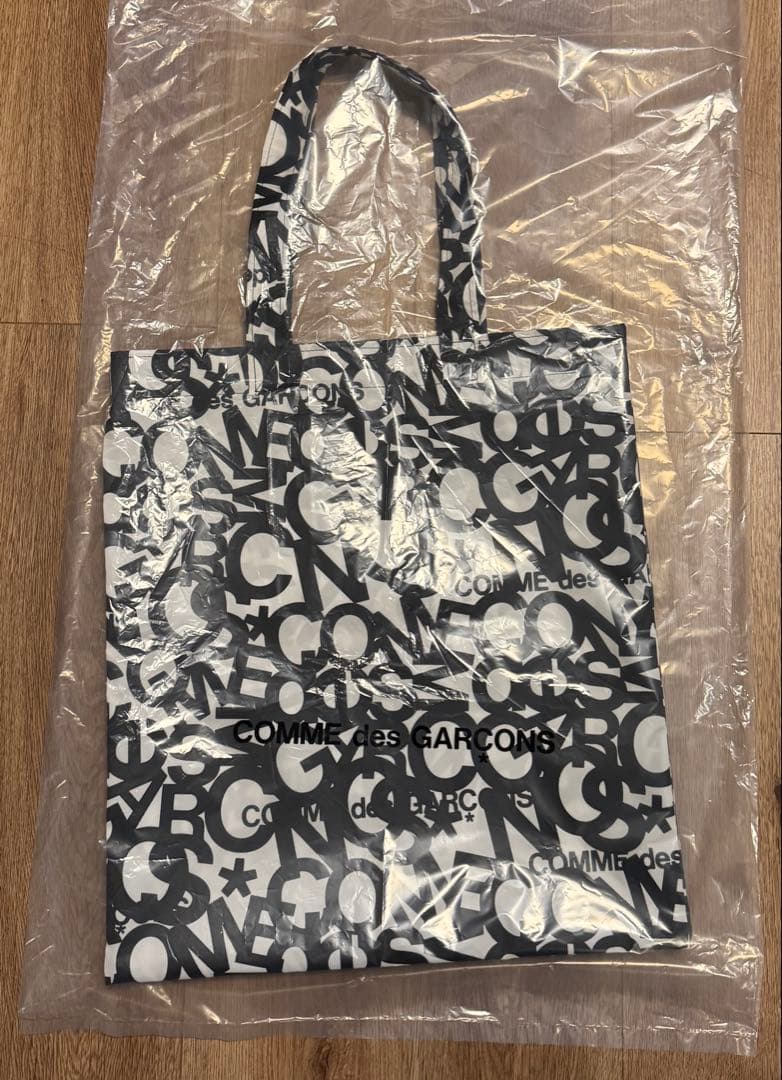 25AW コムデギャルソン ホリデートート 総柄 双子トート - メルカリ