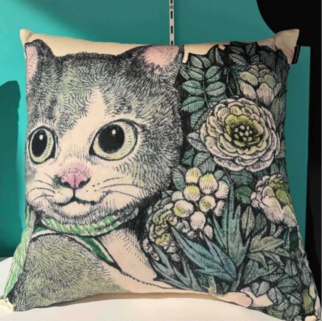 ヒグチユウコ クッションカバー 韓国 SECRET FOREST - メルカリ