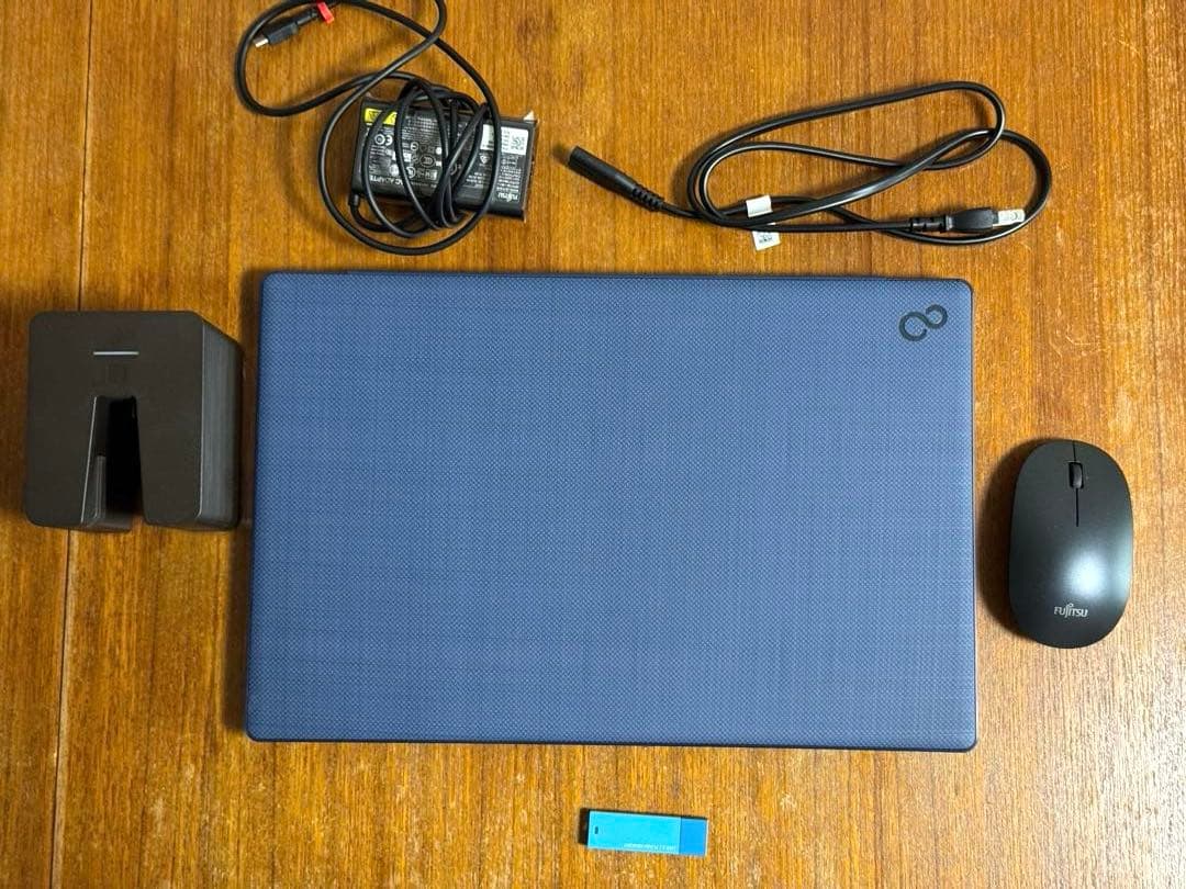 富士通 FMV LIFEBOOK TH77/E3 リカバリメモリ付き ノートPC 富士通FMVパソコン | LIFEBOOK THシリーズ（15.6型ノートパソコン