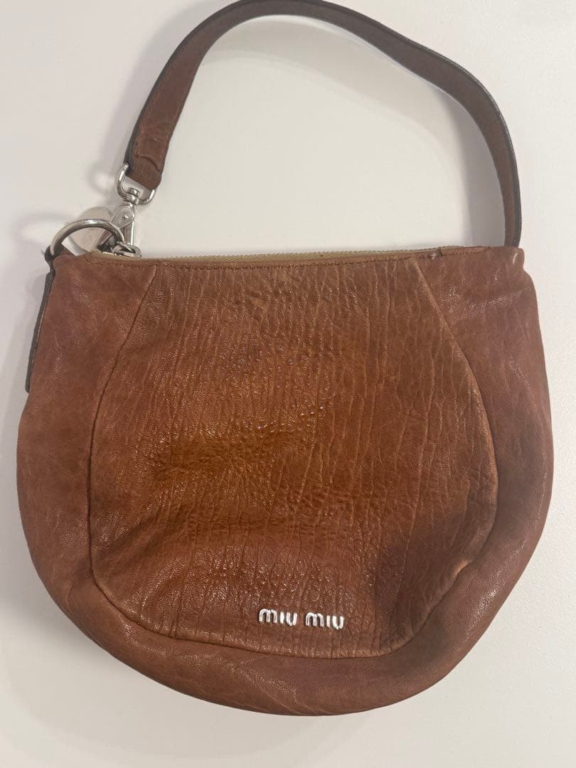 miumiu ミュウミュウ　ミニレザーブラウンバック miu miu（ミュウミュウ） ナッパレザー ミニバッグ ショルダーバッグ