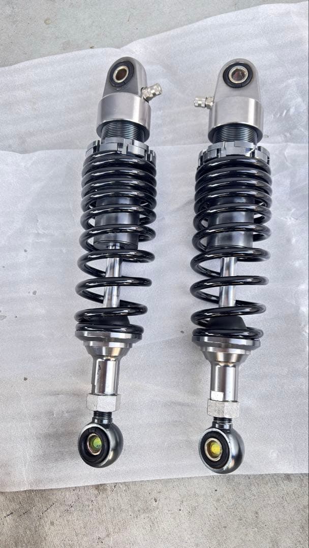 モンキー125にて使用しておりました　リアサスペンションです。 バイク 汎用 320mm リアサスペンション 左右セット イエロー