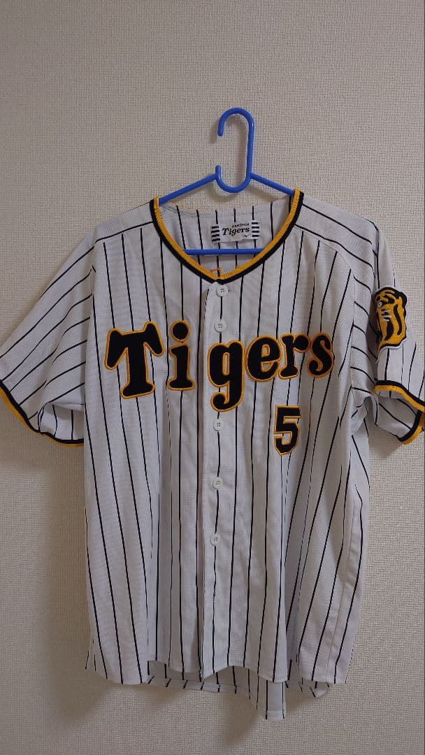 阪神タイガース　近本光司選手　チャンピオンマーク付きユニフォーム 近本光司選手 セ・リーグ チャンピオン・エンブレム付きレプリカ