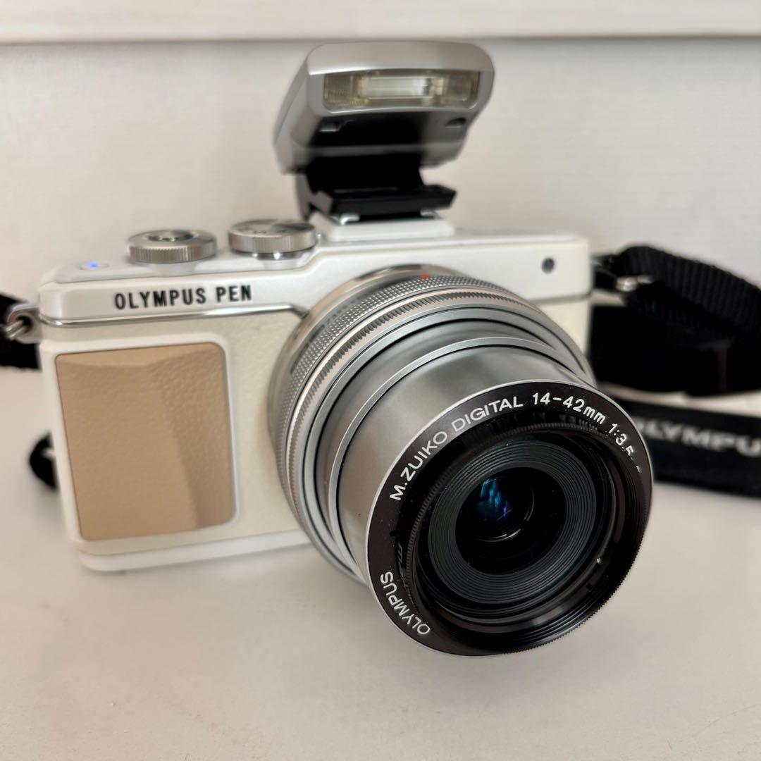 OLYMPUS PEN Lite E-PL7 本体のみ（レンズ有り） OLYMPUS PEN オリンパス ミラーレス Lite E-PL7 レンズキット シルバー