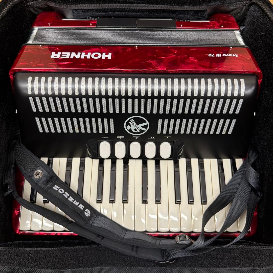 HOHNER BRAVO III 72アコーディオン ケース付 Hohner Bravo III 72 white silent key acoustic accordion - buy