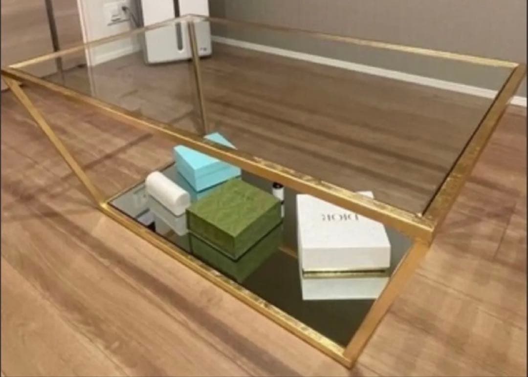 Safavieh アレンゴールドドリープレトロコーヒーテーブル SAFAVIEH Couture Edmund Glam Round Metal Coffee Table, Antique