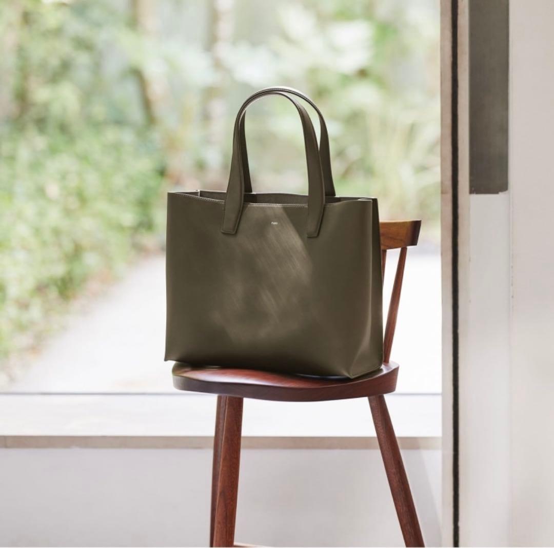 y*7様 FARO グリーン レザー トート Calma Tote TalI S FARO（ファーロ） FARO Calma Tote Tall カーマトートトール レザー