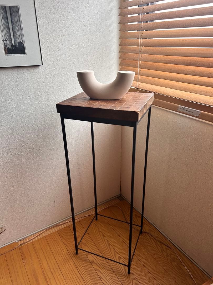 枯白koku ディスプレイスタンド ディスプレイスタンド スリム WH（63766）の通販・卸売り | アイ