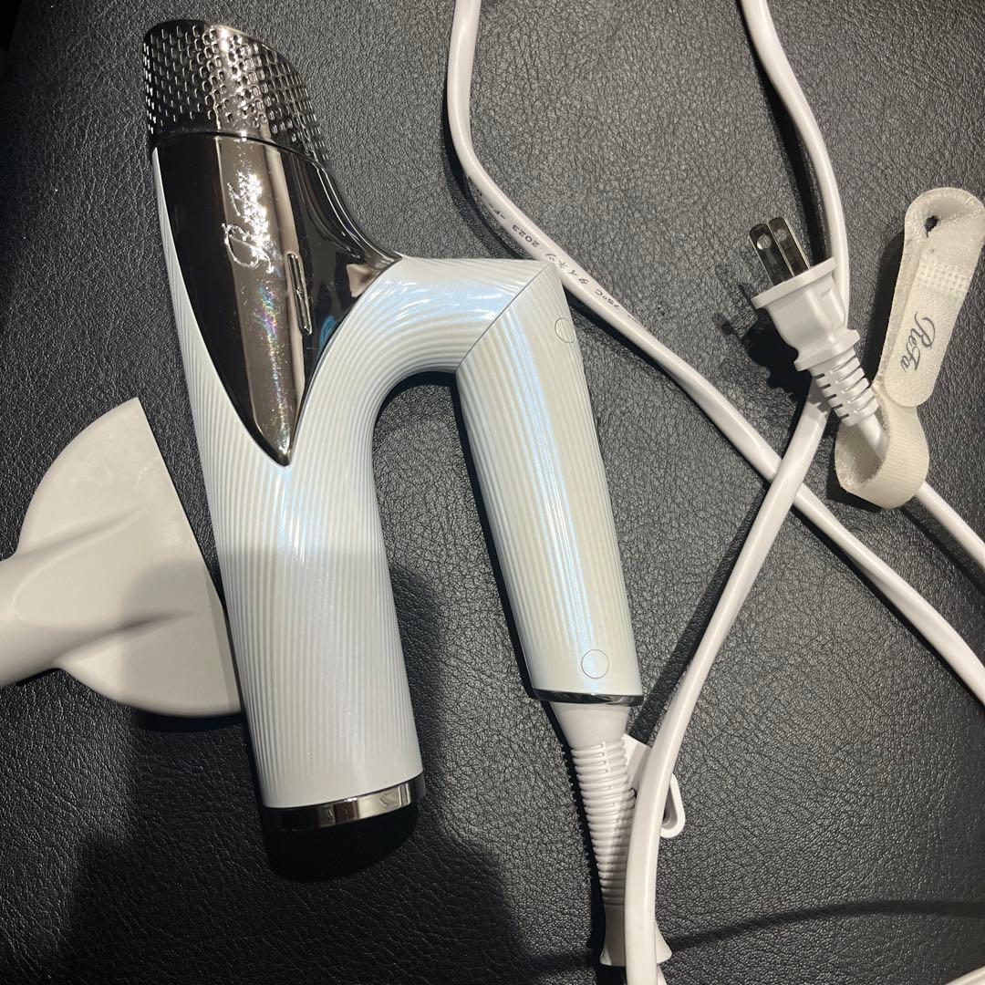 リファ　ドライヤー　2024 内容をお読みください 2024年秋冬】リファドライヤーに新作2機種が登場「違いは？発売日は