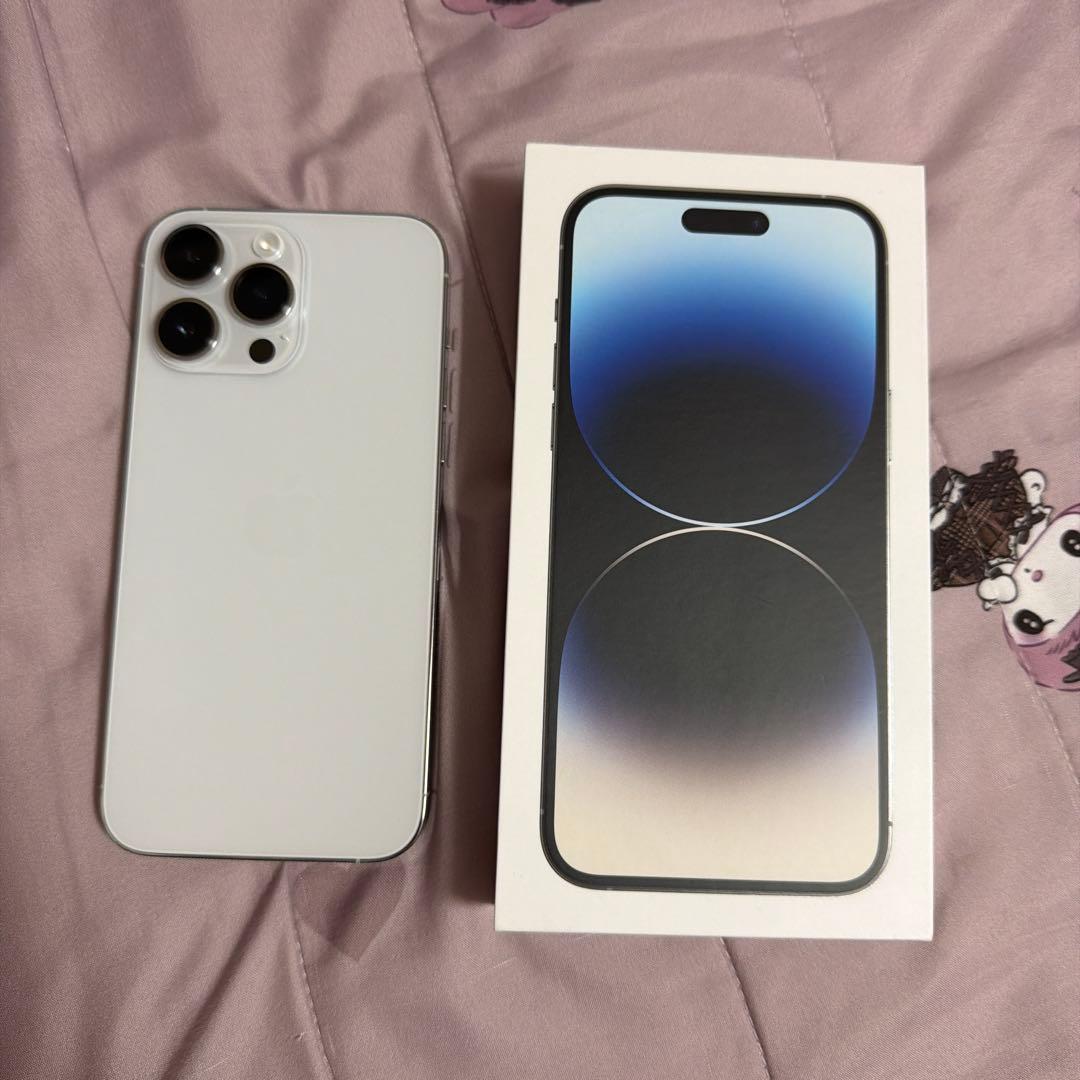 く*ェ様 台湾版 iPhone14 Promax 1TB シルバー 海外版 iPhone 15 Pro Max 1TB - ナチュラルチタニウム（SIMフリー）[整備済