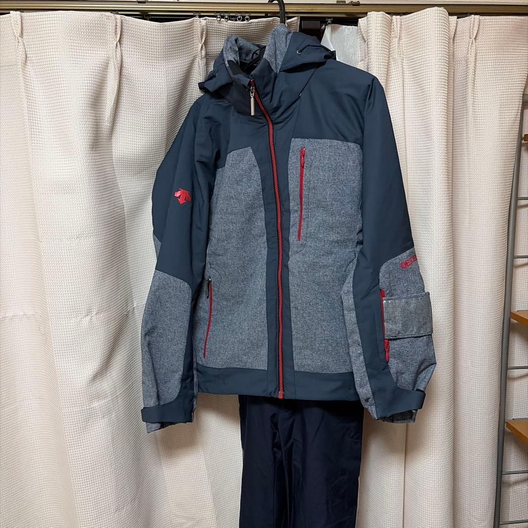 デサント　フード付きスキーウェア グレー/ネイビー　メンズＳ　子供にも デサント（DESCENTE）（キッズ）ジュニア スーツ スキーウェア
