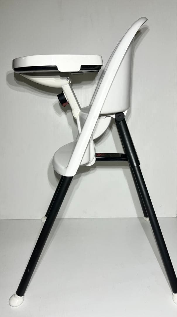 BABYBJÖRN ベビーチェア ホワイト - メルカリ