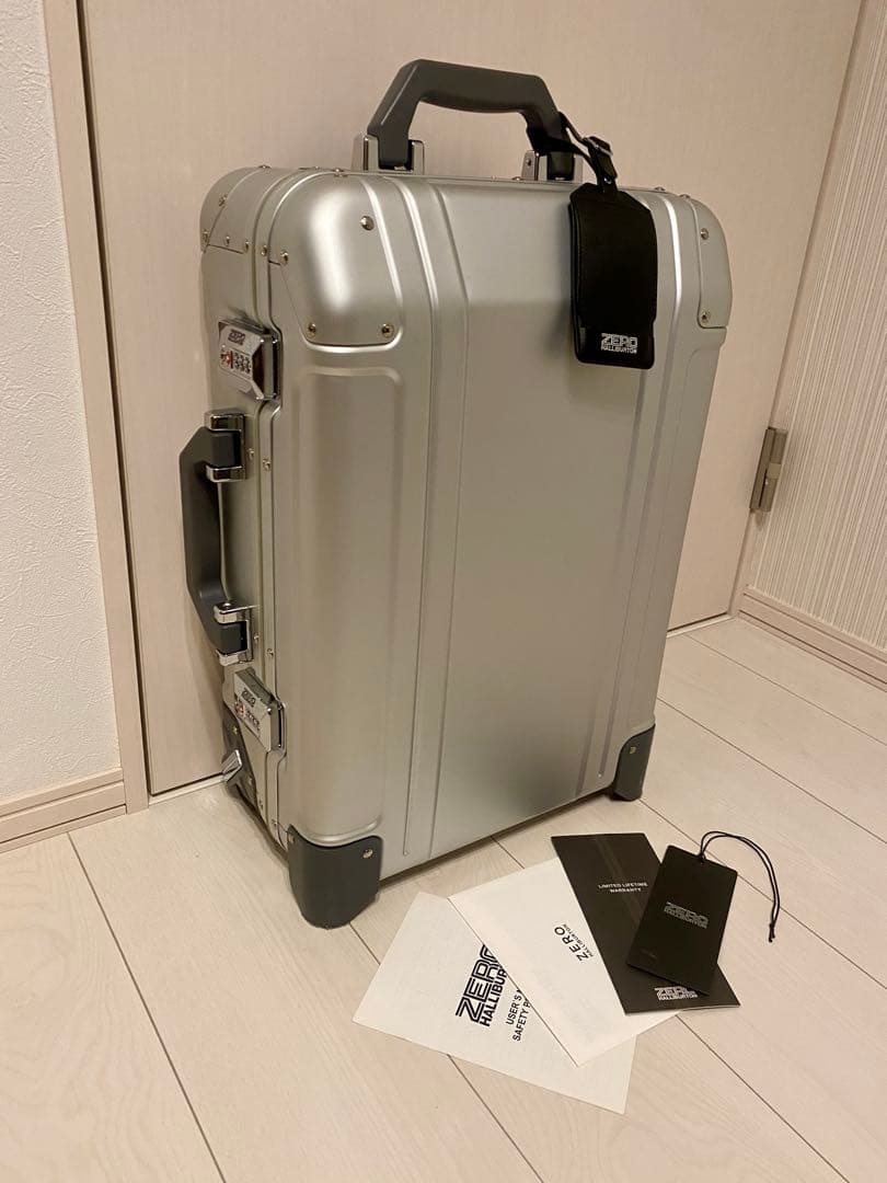 定価14万 ゼロハリバートン アルミスーツケース 31L　キャリーバッグ リモワ ゼロハリバートン Zero Halliburton スーツケース インターナショナル