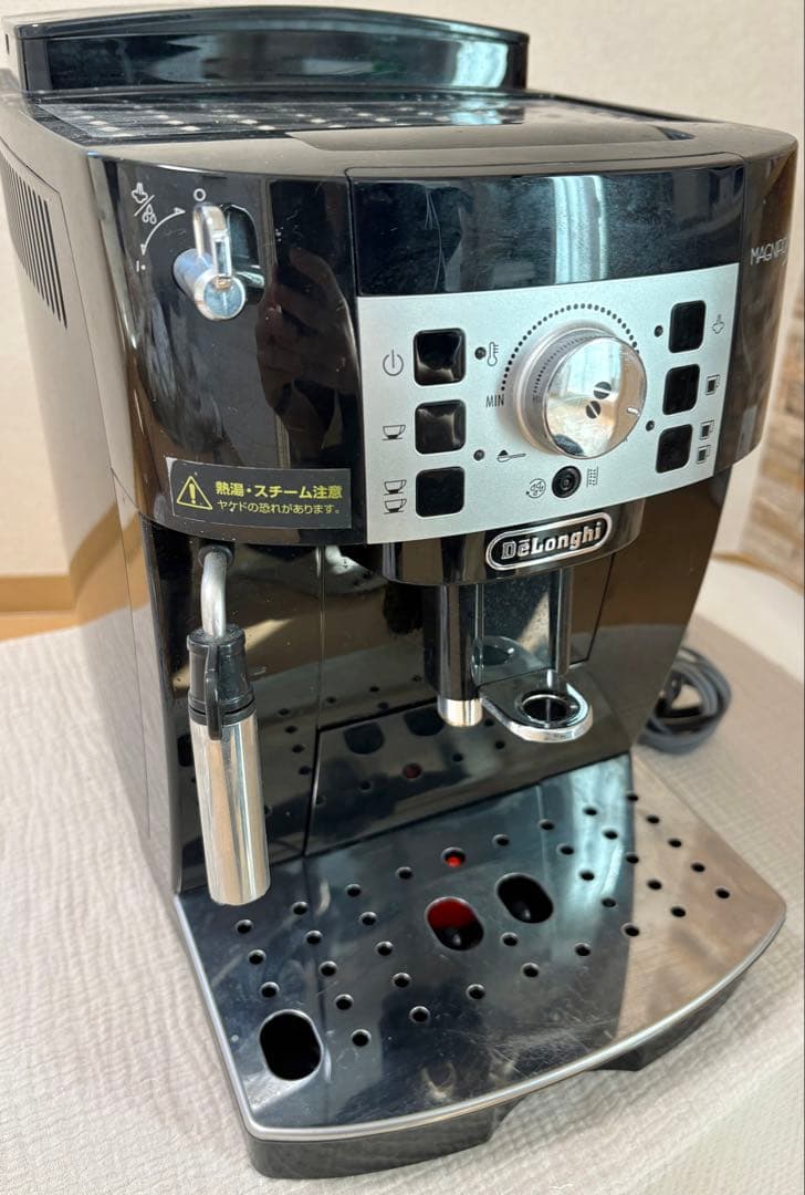 DeLonghi Magnifica Ｓ　コーヒーメーカー デロンギ デロンギ（DeLonghi） コーヒーメーカー 全自動コーヒーマシン