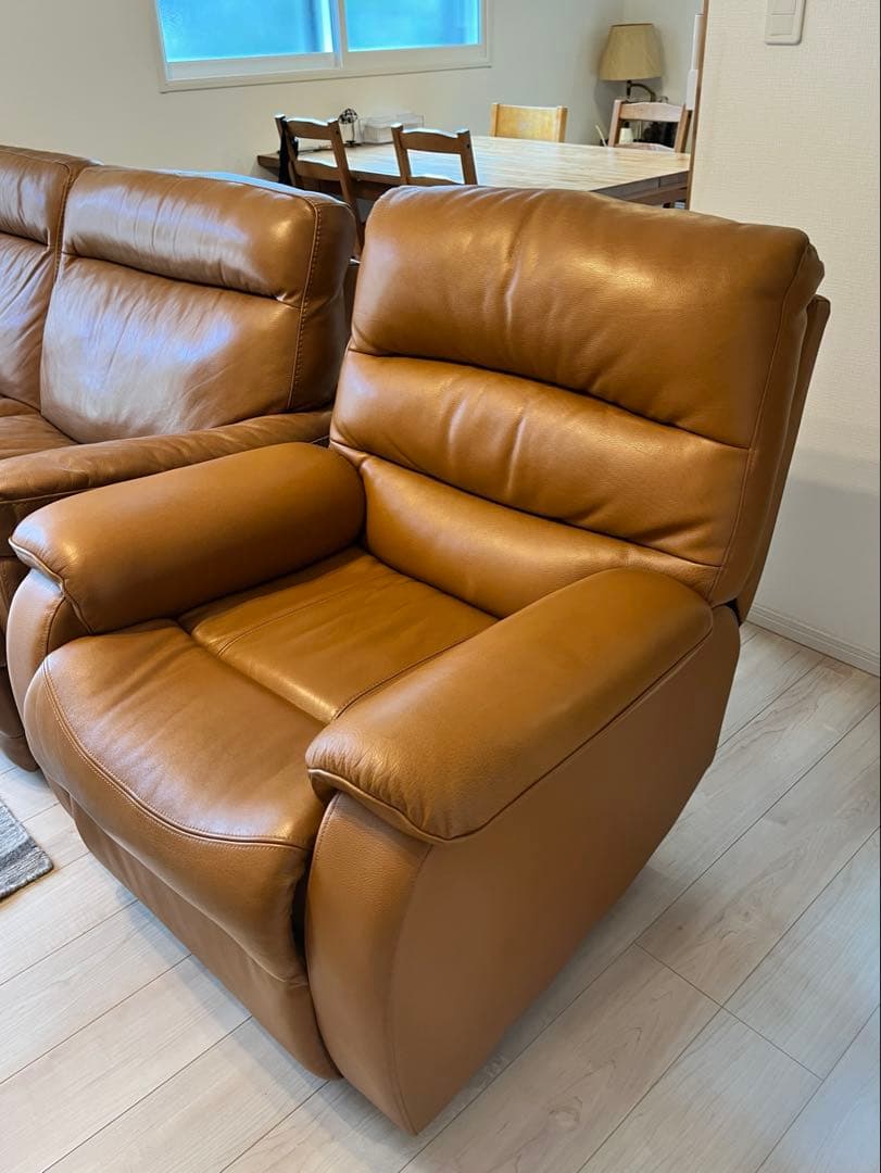 ニトリ　１人用　電動リクライニングソファ(ビリーバー3) 本革 厚革 幅91cm]1人用電動本革)リクライニングソファ (ビリーバー3厚革) 【配送