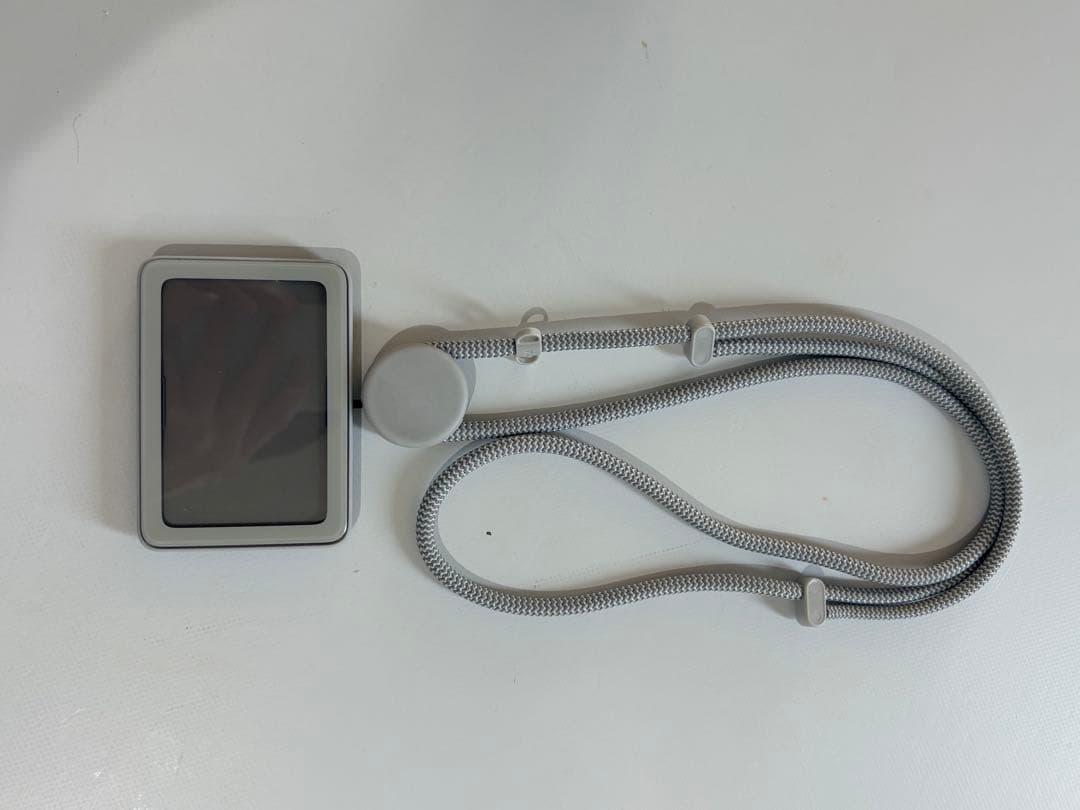 ZENLET 首掛けストラップ二刀流　コンクリートグレー 多機能、スマホも！ZENLET首掛けストラップは必要なもの全部乗せ（木村