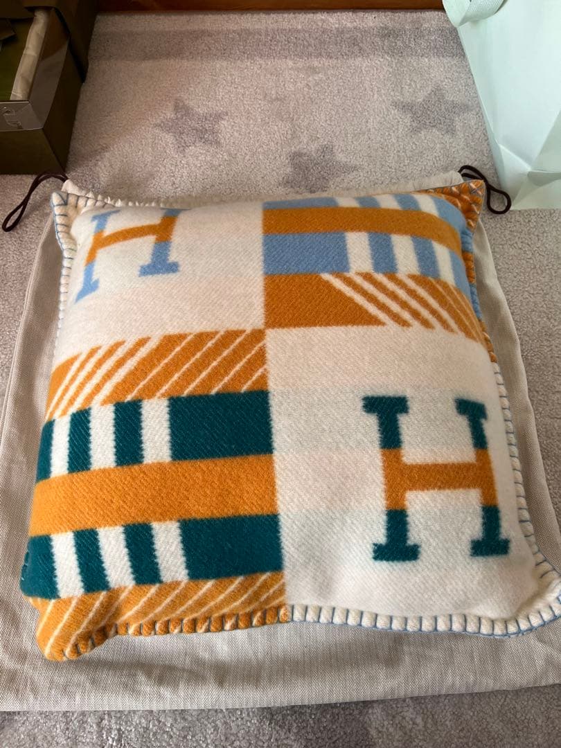 HERMESクッション