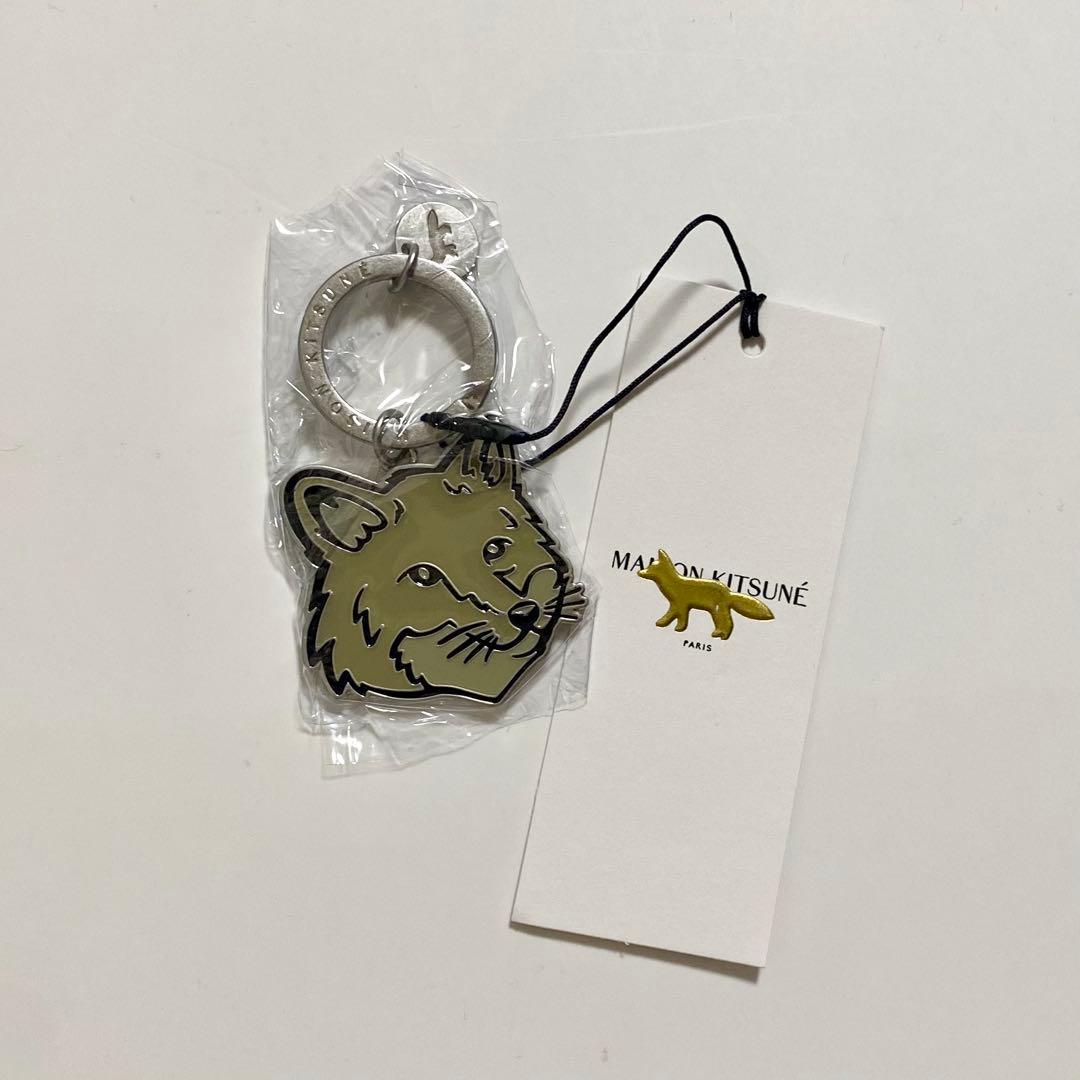 MAISON KITSUNÉ キツネデザイン キーホルダー　canvas MAISON KITSUNE（メゾン キツネ） メンズ レディース チャーム FOX BAG
