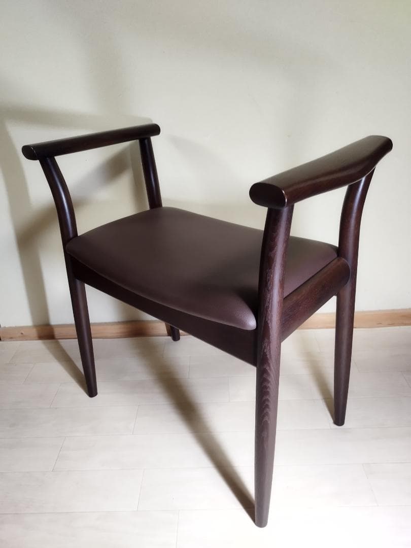 秋*様 maturite　マチュリテ　飛騨産業　キツツキマーク　ポーチェア キツツキマーク】飛騨産業のロッキングチェア入荷いたしました！｜2024