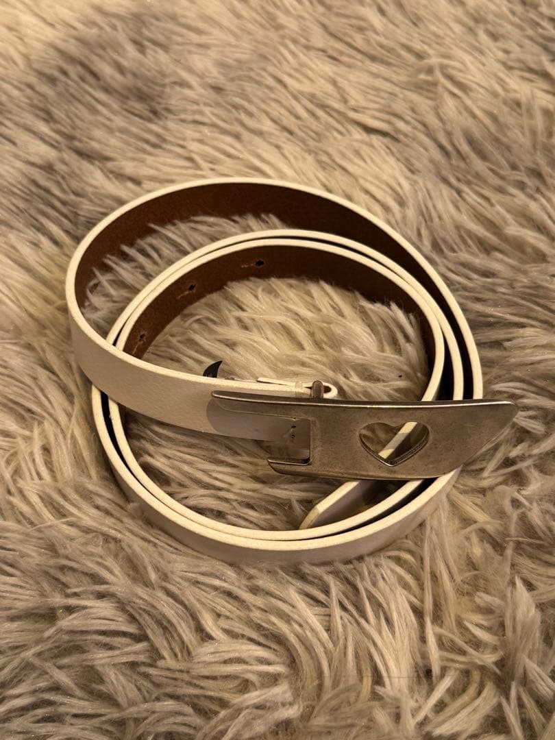 DIESEL ハート型 レディース レザー ベルト 85/34 DIESEL ハート型 レディース レザー ベルト 85/34 - メルカリ