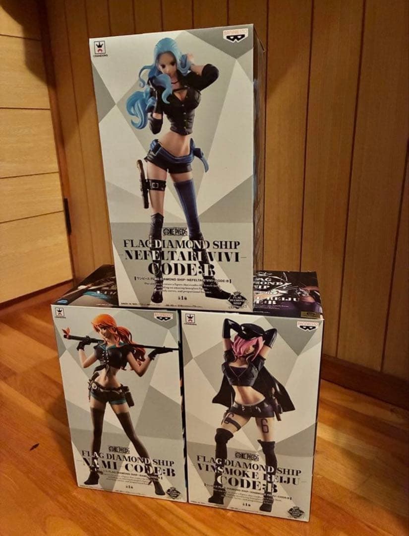 J*様 FLAG DIAMOND SHIP Amazon.com: Banpresto One Piece Flag Diamond Ship Nami Action