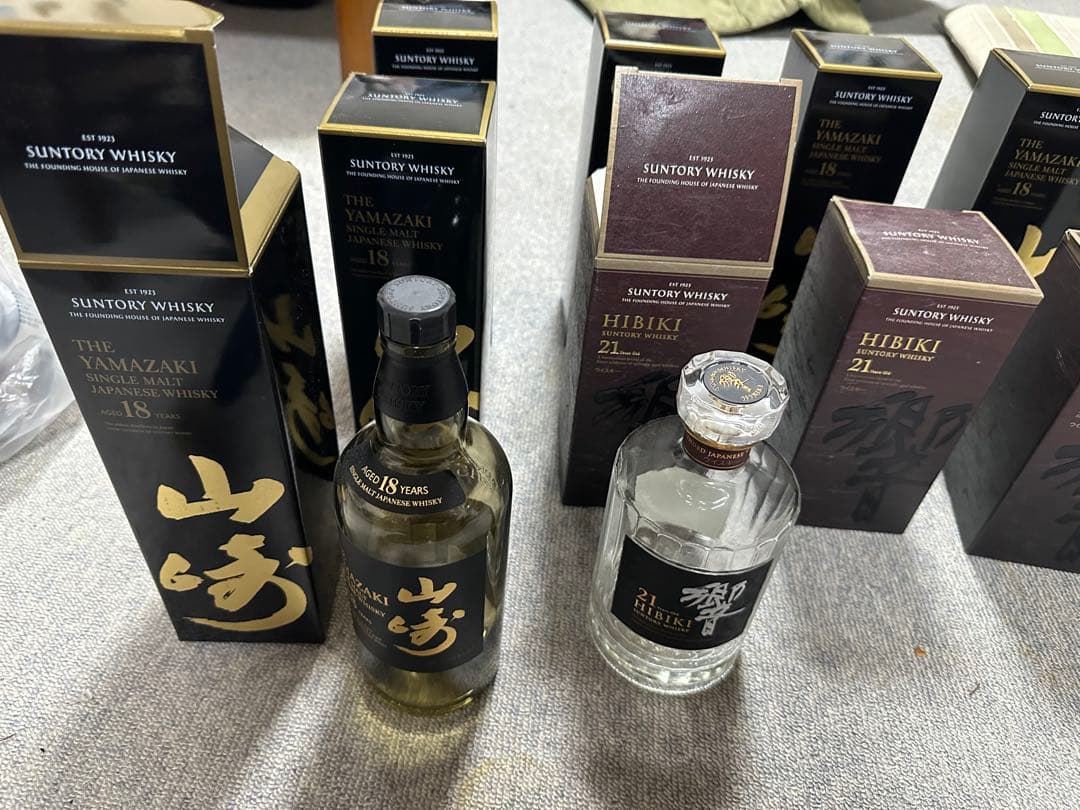 Hibiki 21年 ウイスキー 700ml 箱入り空瓶 山崎18年 空瓶箱付き 響 21年 空瓶 HIBIKI 21年 ウイスキー 700ml 箱入り - メルカリ