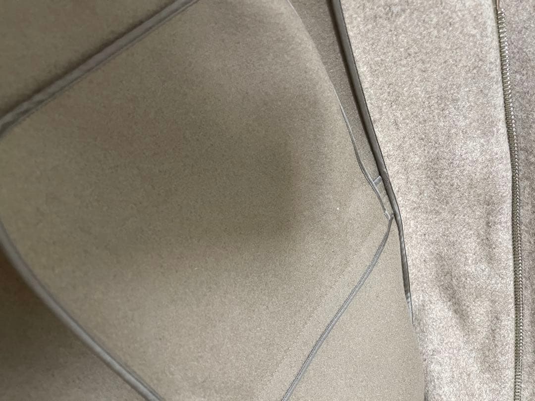 バレンシアガ ベージュ ノーカラー ロングコート M〜Lサイズ感 - メルカリ