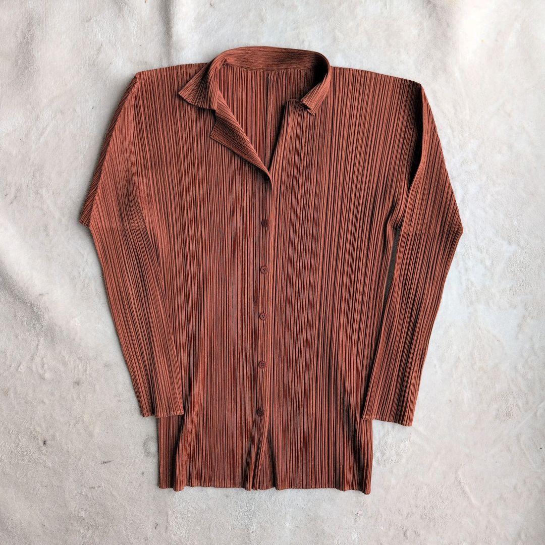 プリーツプリーズ イッセイミヤケ プリーツブラウス ブラウン 4サイズ