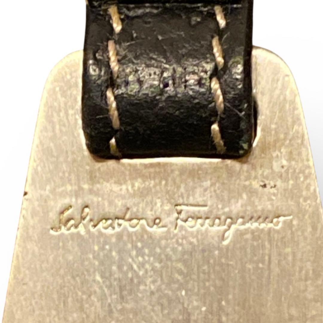 Salvatore フェラガモ シューホーン靴べら 本革ケース付ロゴ刻印 携帯