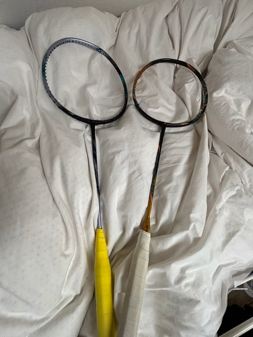 バドミントンラケット アストロクスDとS 実打レビュー】コスパ◎『アストロクス88D GAME』バドミントンラケット