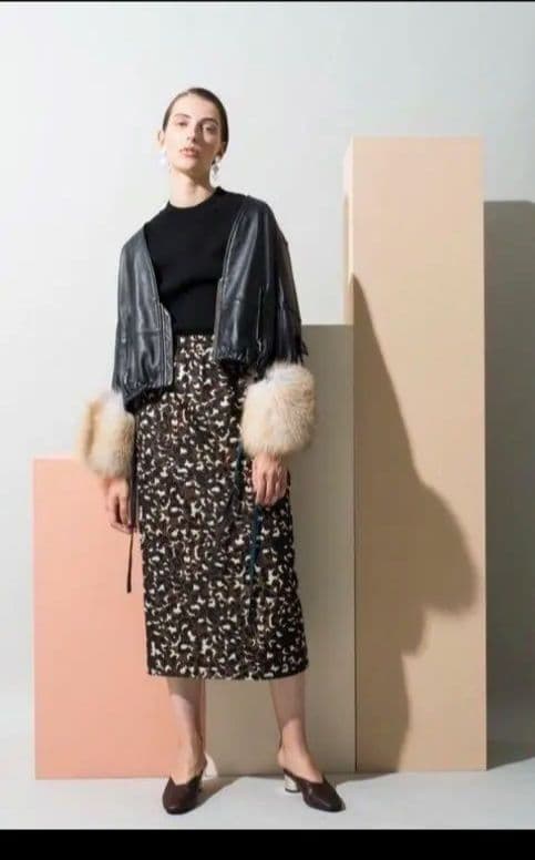 エレンディーク　Vネックレザーファーブルゾン Vネックレザーファーブルゾン ELENDEEK（エレンディーク） ブルゾン アウター ファージップブルゾン