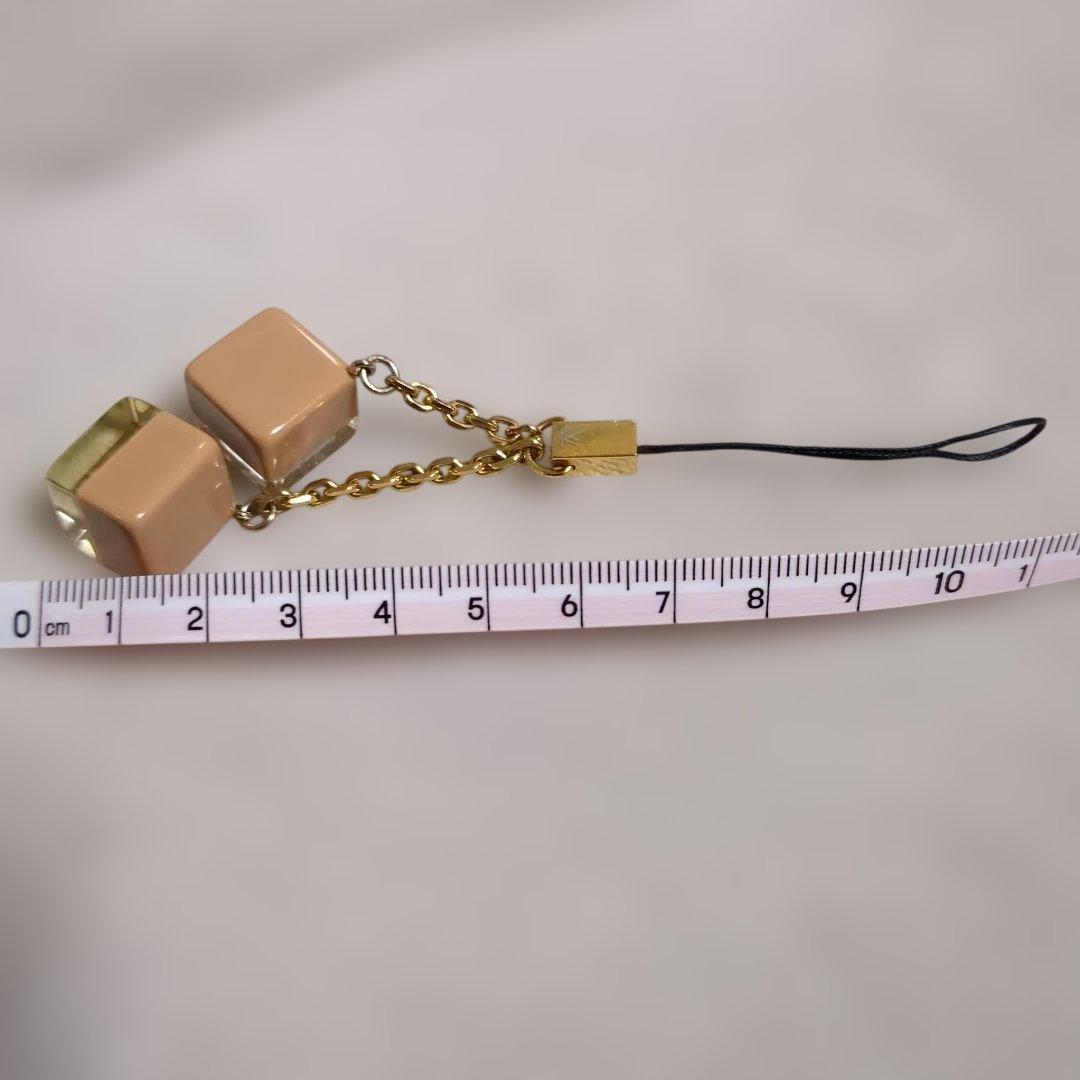 希少、LV ルイビトン透明立方体キーホルダー