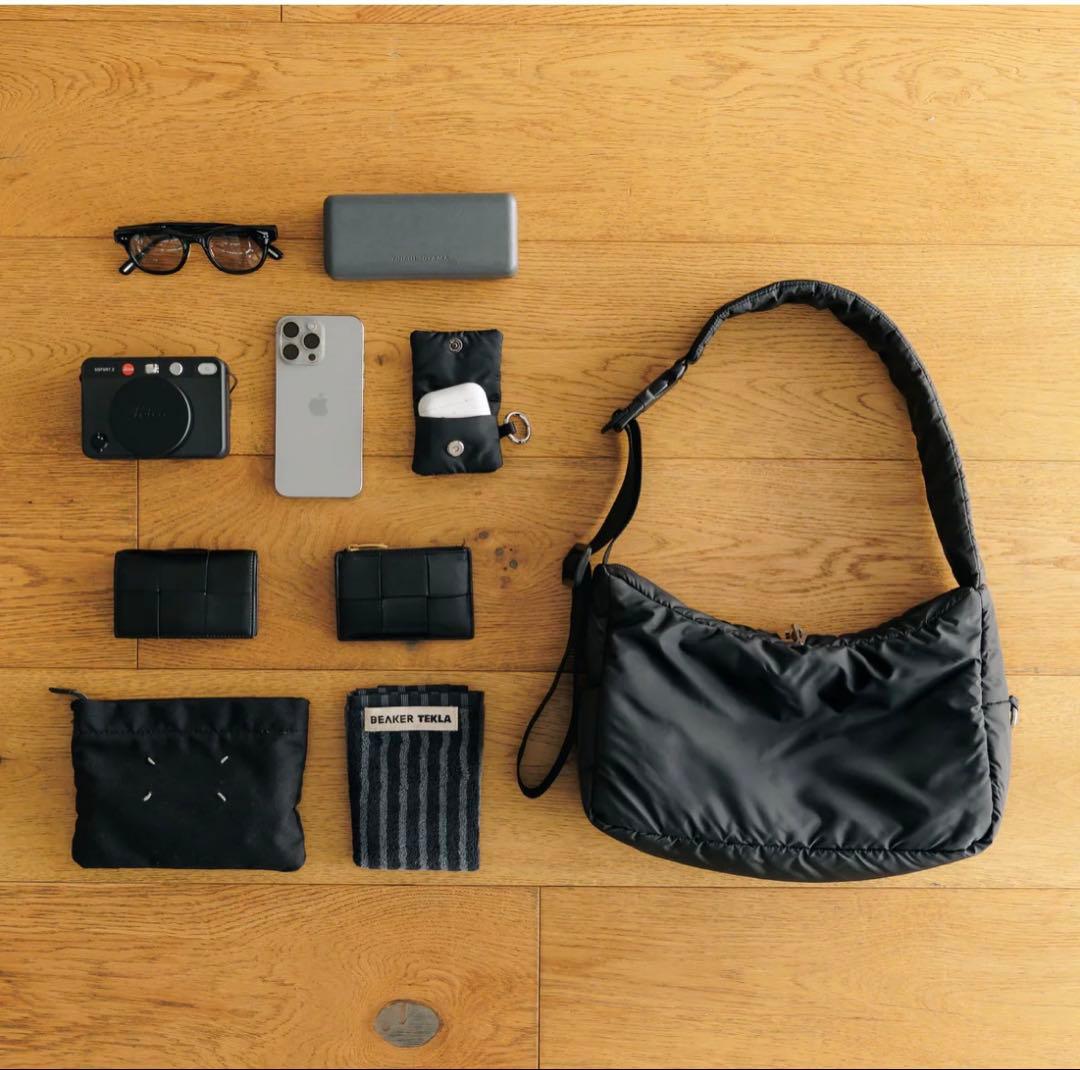 クレストショルダーバッグ HOLIDAY BAG ホリデーバッグ　clesste 新品未使用 CLESSTE HOLIDAY BAG クレスト ホリデーバッグ ショルダー