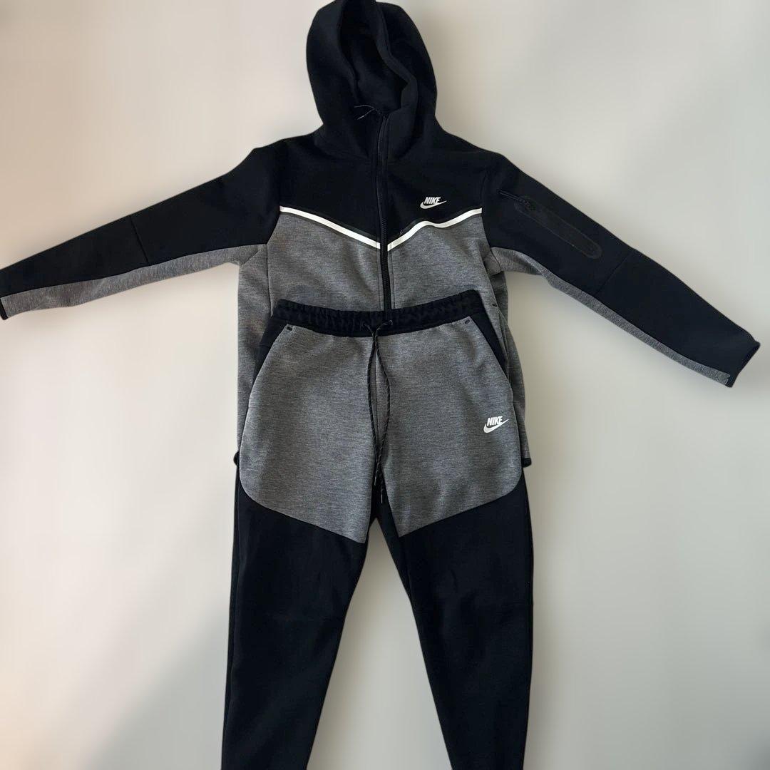 人気　Nike テックフリース セットアップMグレ ー/ブラック ナイキ スポーツウェア テック フリース セットアップ (Nike