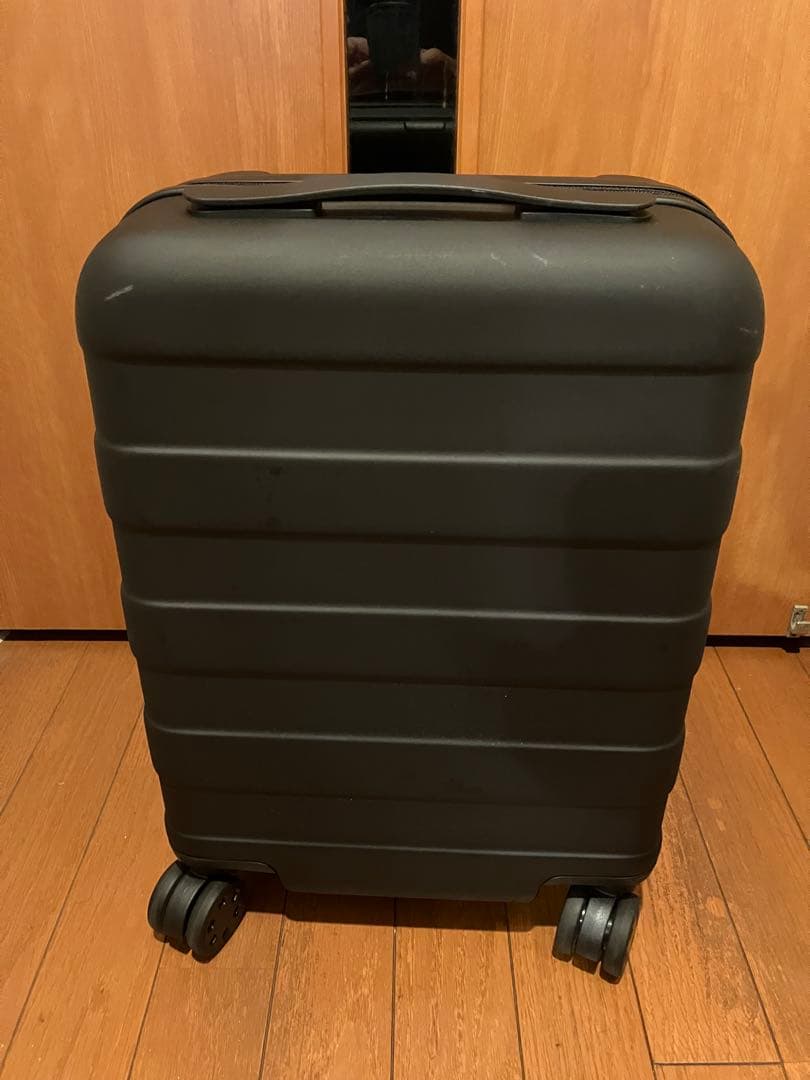 MUJI バーを自由に調節できる　 ハードキャリーケース（２０Ｌ）ブラック 無印良品 バーを自由に調節できる ハードキャリーケース 20L タテ