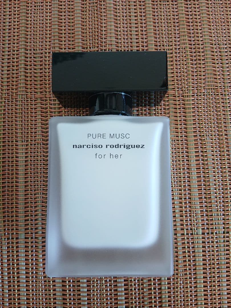 ナルシソロドリゲス フォーハー ピュア ムスク オードパルファム　30ml ナルシソ ロドリゲス パルファム / ナルシソ ロドリゲス フォーハー
