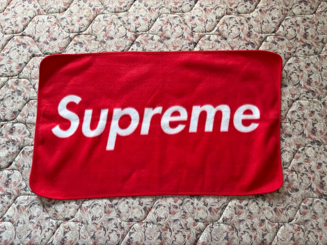 Supreme マット　ノベルティ　激レア 2026年最新】supreme マットの人気アイテム - メルカリ