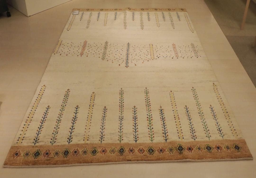 ギャッベ（アマレ）　リビング大　サイズ（244×182ｃｍ） ギャッベ（ギャベ）専門店 インプレッションオブギャッベ / リビングサイズ